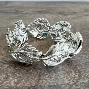 Silver tone metallic elegant textured leaf bracelet